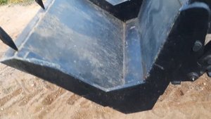 Самодельный ковш с гидрозахватом для веток,брёвен,гру