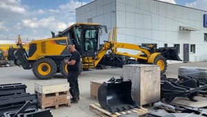 Грейдер Liugong CLG4215D