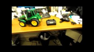 Трактор на пульте управления