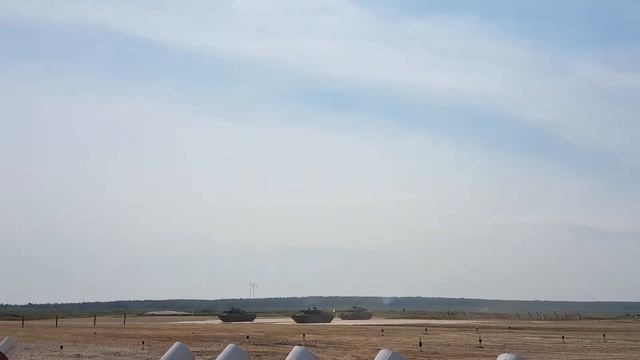 Танковый балет Лебединое озеро