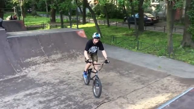 Todbmx / Автово / Кировский завод смотреть онлайн
