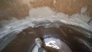 ст. Калиновка. Ужасная подводка трубы ПНД к колодцу. Лё