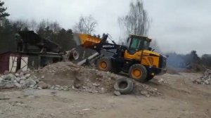 MOLOT ZL30 на дробильном заводе