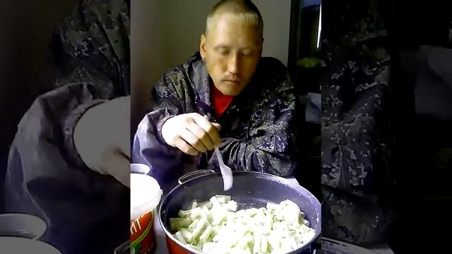 Ну и аппетит...! Прикол! смотреть онлайн