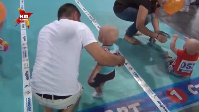 Фестиваль «Неразлучные друзья - мама, папа, я!» в Новосибирске смотреть онлайн