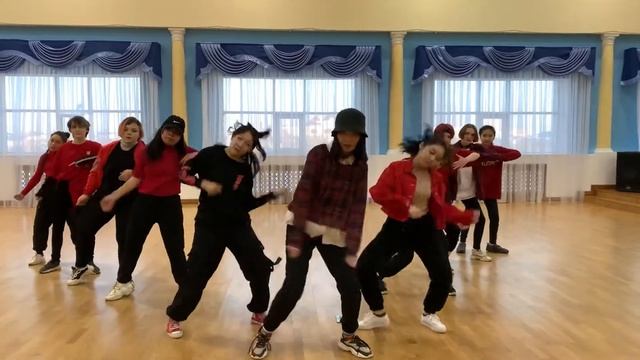 Вокально-хореографический ансамбль "DD Family"  Танец "Mic Drop" смотреть онлайн