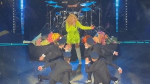 Зажигательна Маша Распутина | С Новым Годом Страна Моя