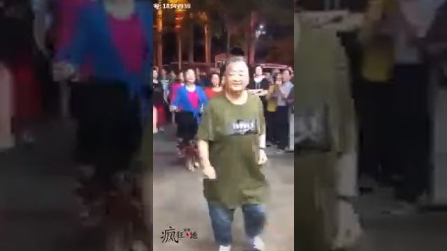 Танцуют китайские бабушки. смотреть онлайн