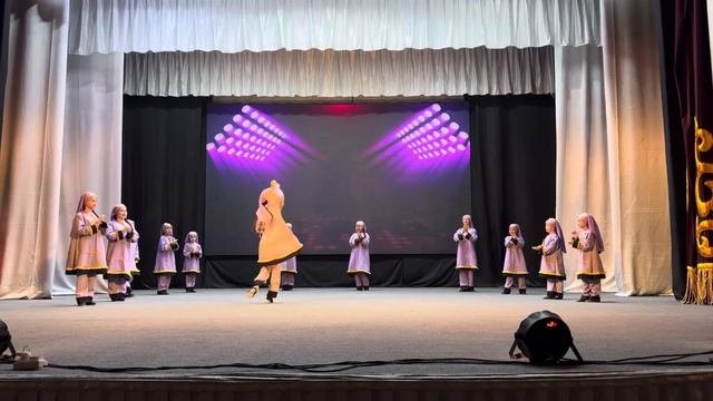 Ансамбль «Вайнах» . Танец «Озорные девчата»