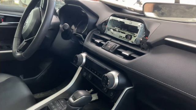 #238. Новая магнитола в авто более чем за 4000$, как так? смотреть онлайн