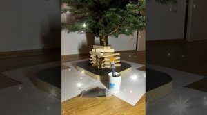 Устанавливаем елку без подставки!