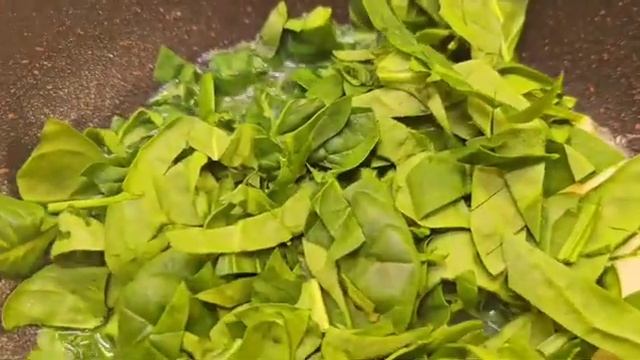 Филе грудки с рикоттой и шпинатом в кокосовом молоке смотреть онлайн