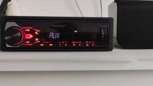 Pioneer MVH-180UB с установленным Bluetooth модулем.
