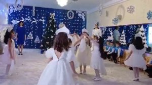 Танец "Зима красавица". Подготовительная группа.