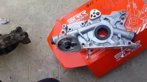 Замена масляного насоса  на Дэу Леганза. Двигатель эко