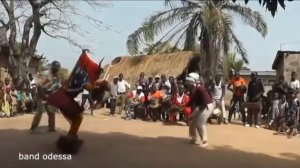 BAND ODESSA ЧУБЧИК КУЧЕРЯВЫЙ