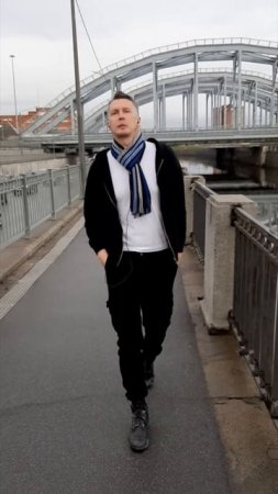 Женскую красоту не измерить. Песня: Sergei Tia - Тебя кто-то обманул