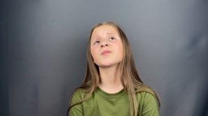 Милана Сокольникова -архетип Невротик из монолога («Если я станцую, а носок съедет?») в проекте