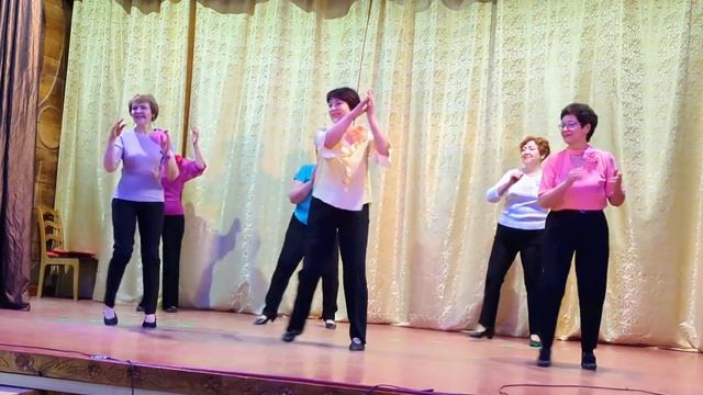 Танец Пусть будет праздник