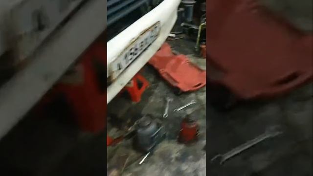 Исузу Эльф,замена рессор и замена сцепления