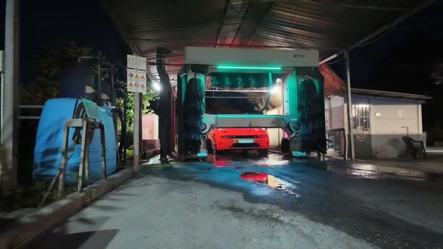 Супер Мега Люкс Автомойка в Италии за 25 евро. 800 слоев в смотреть онлайн