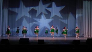 Русский танец с платочками ДХА ИСКОРКА рук.Назарова Р?