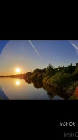 22-05-2025 Сегодня день был жаркий и солнечный. К вечеру небо было ясное и солнце круглое и яркое.