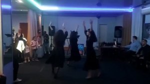 Грузинский танец «Гандагана»; группа Аристократы.