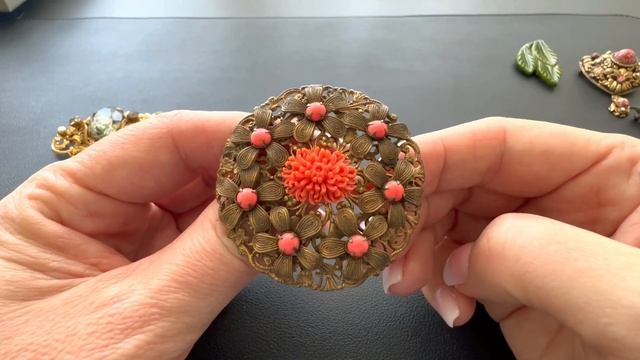 30 апреля 2025 г. Рекламация посылки. Обзор находок с бар? смотреть онлайн