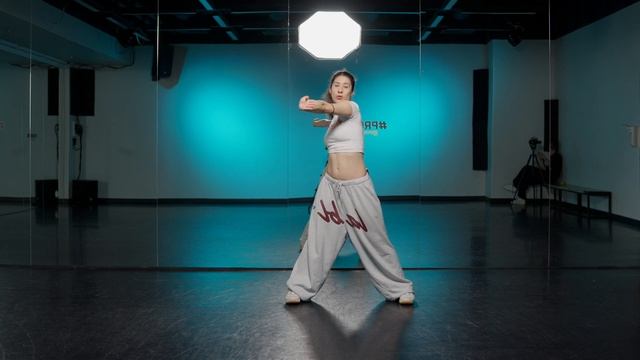 Хореография по JAZZ-FUNK для начинающих / продолжающих | ЕЛ смотреть онлайн