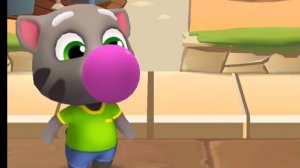 Говорящий Том бег за золотом