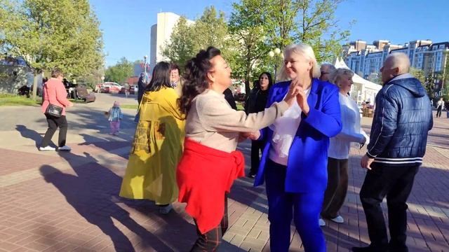 А вы танцуйте девочки....... 02.05.25. смотреть онлайн