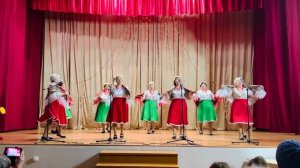 Хорошие девчата ❤️ танец «Рябиновые бусы»