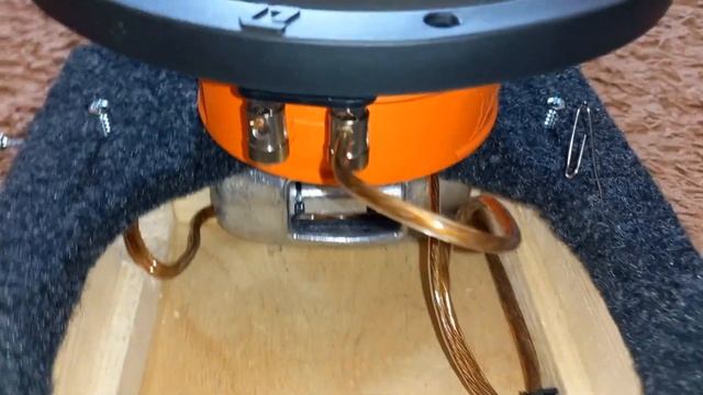 Сабвуфер под переднее сиденье для Лада Гранта DL Audio Barra смотреть онлайн