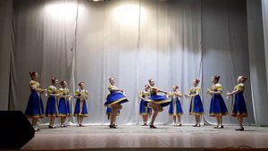 "Танец с трещетками "исполняет Образцовый хореографич