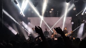 "Белая" (очнутся крылья за спиной)   Сурганова и оркестр