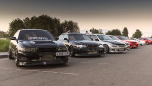 УЕЗДЪ ЧЕРЕПОВЕЦ ОТКРЫТИЕ СЕЗОНА 2025 ВСТРЕЧА АВТОМОБИЛИСТОВ ЖИГУЛИ КОРЧИ ТЮНИНГ РЕТРО АВТОЗВУК ДПС