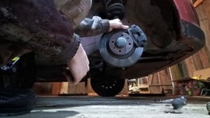 Установка новых тормозных дисков на ладу гранту(вибра