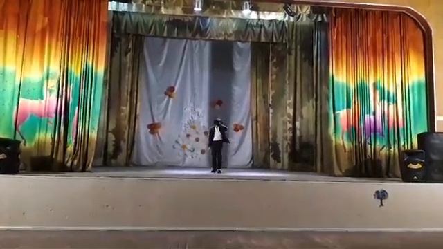 Степан Дидиэр : танец Майкла Джексона billi jean смотреть онлайн