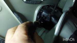 Не открывается лючок бензобака Киа Соренто. Замена пр?