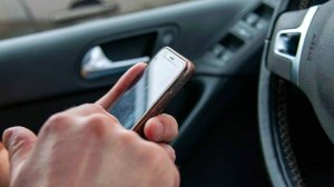 В Подмосковье начали фиксировать использование телефона за рулем