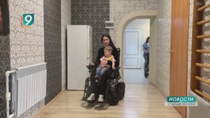 Новую коляску от фонда "Поколение" передали оскольчанке Марии Киреевой