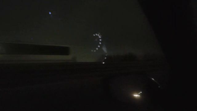 Надо выйти, фары протереть смотреть онлайн