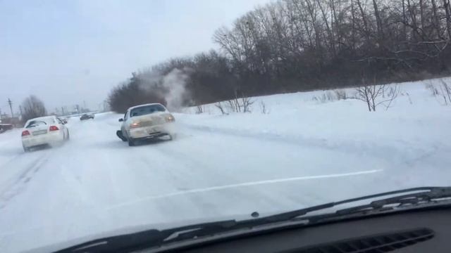 Водить по русски! Как доехать до шиномонтажа если спус смотреть онлайн