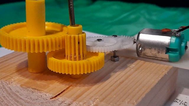 Самодельный редуктор для мотора Фредди смотреть онлайн