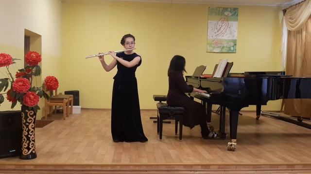 Есенеева Динара. Духовные и ударные инструменты. 11-13 лет смотреть онлайн