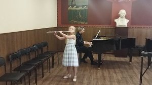 Сицилиана для царевны Несмеяны, И. Шильцева. Концертный вальс на темы из оперы Дж. Верди «Травиата»,