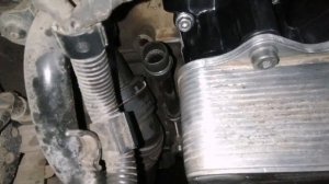 Volkswagen Passat B - 6, FSI 2л.Замена корпуса масленнонго фильтра.