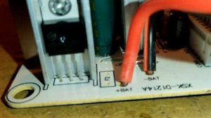 Зарядное устройство Corebox 12 24 B 10A обзор