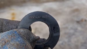 ЗАМЕНА ПЫЛЬНИКА РУЛЕВОЙ РЕЙКИ НА АУДИ 80. #пыльник руле?